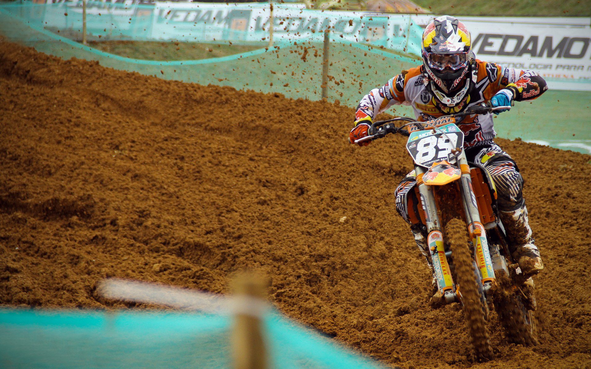 《掘金球迷期待球队在休赛期进行积极操作》,掘金球队阵容